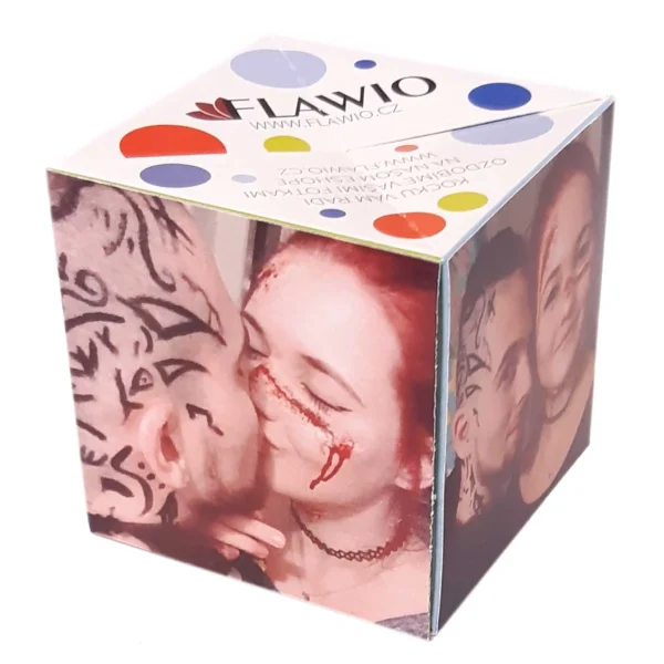 kartka-z-konfetti-fotokostka Strzelająca kartka z konfetti i czekoladą